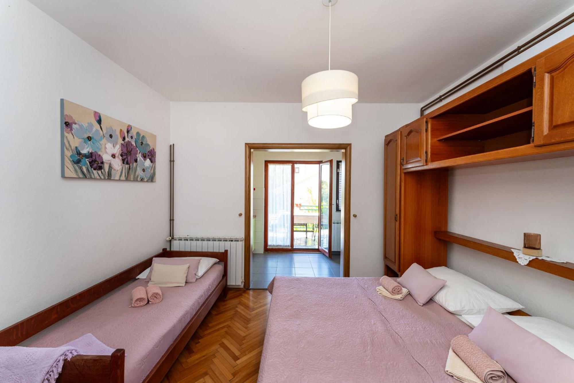 Apartments Adriana Starigrad Paklenica Rum bild